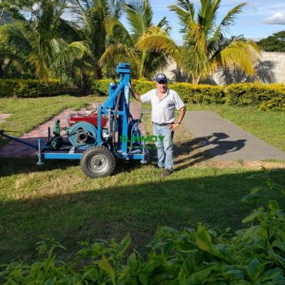 Máquina perforadora de pozos de agua HF260D en Guatemala