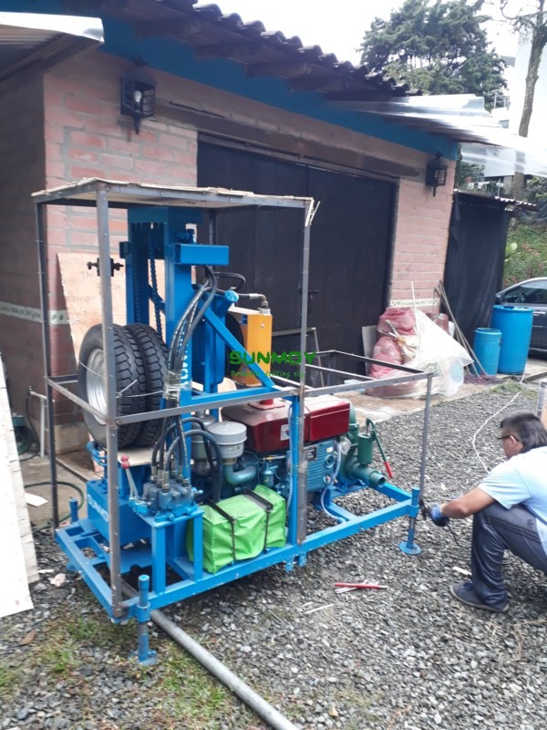 HF260D water well drilling machine in Colombia